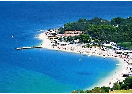 La Vite Sul Tetto 펜션 *